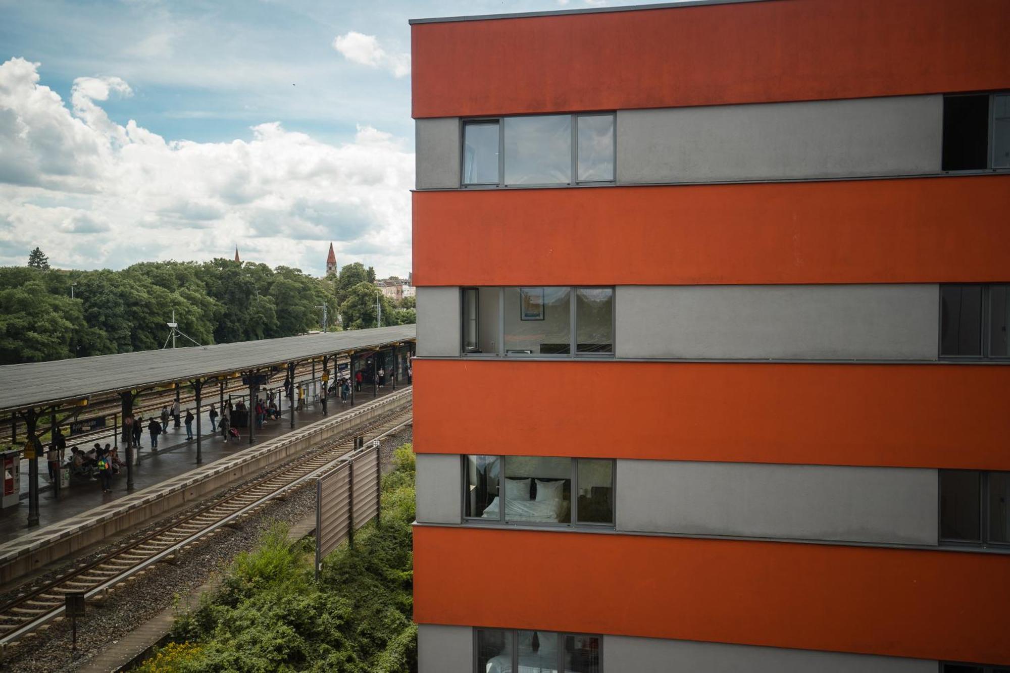 Apartmenthaus Berlin Neukoelln Экстерьер фото